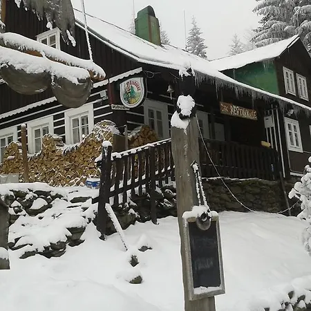Penzion U Pirata Maison d'hôtes *